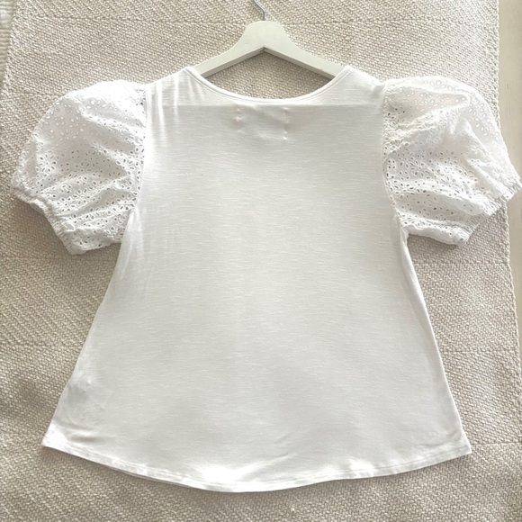 Cupio | White Eyelet Sleeve Curve Hemmed Women  Top Medium - Picture 6 of 9